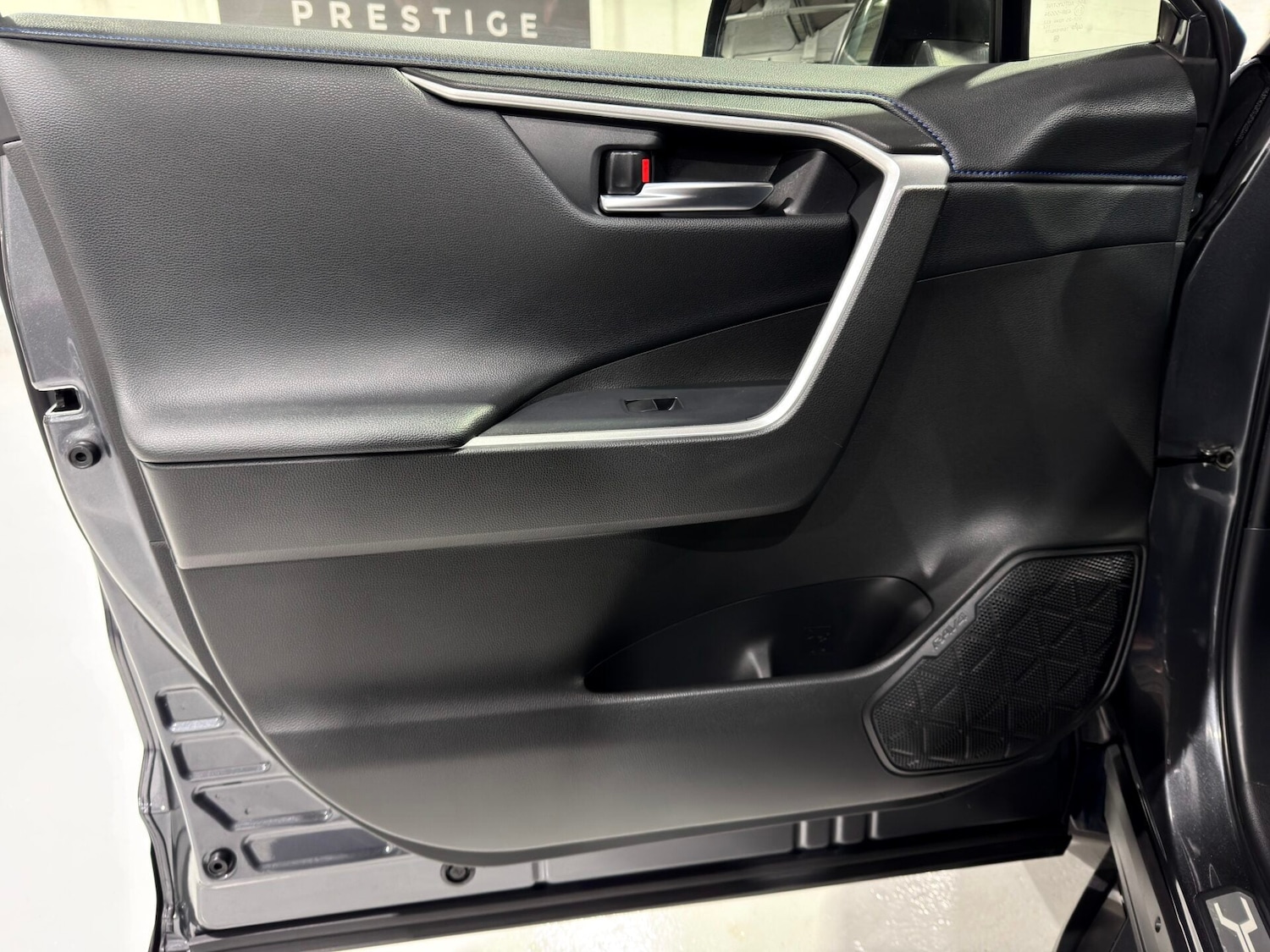 Used Toyota RAV4 2020 for sale - 77392660: Photo 46