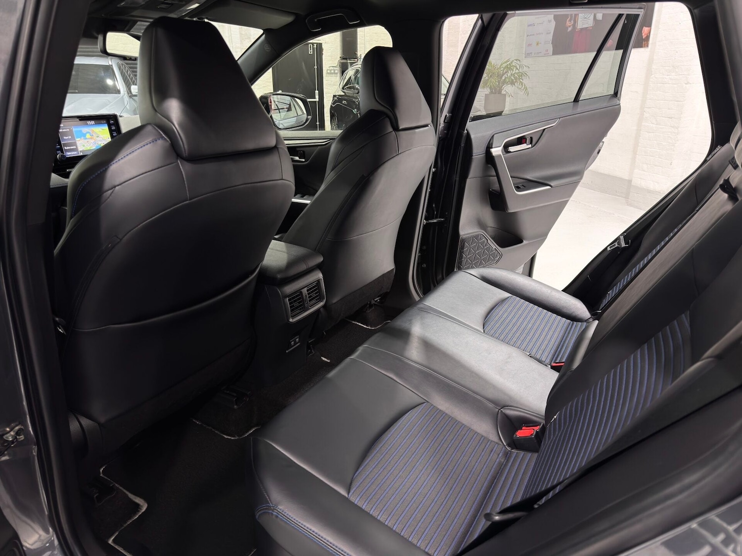 Used Toyota RAV4 2020 for sale - 77392660: Photo 47