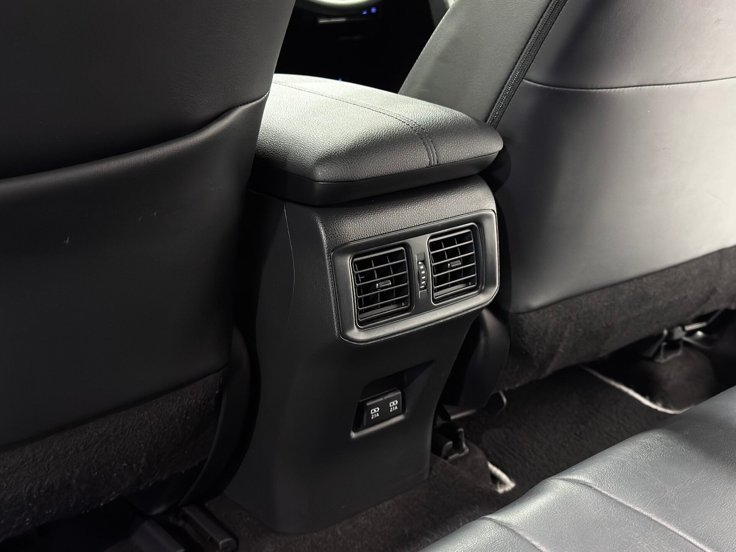 Used Toyota RAV4 2020 for sale - 77392660: Photo 48