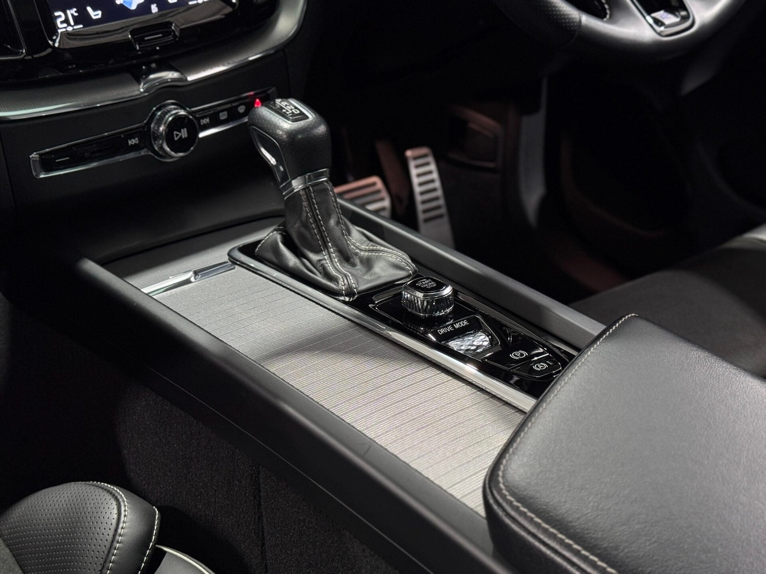 Used Volvo XC60 2019 for sale - 78015911: Photo 31