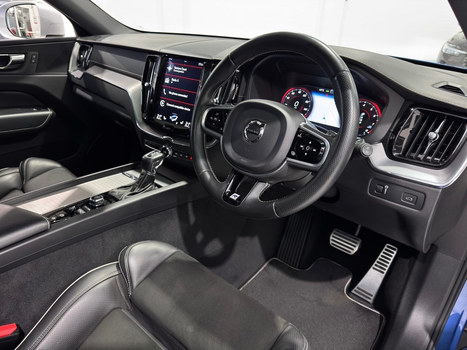 Used Volvo XC60 2019 for sale - 78015911: Photo 32