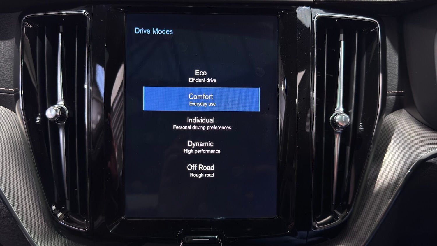 Used Volvo XC60 2019 for sale - 78015911: Photo 41