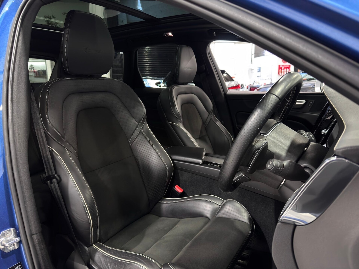 Used Volvo XC60 2019 for sale - 78015911: Photo 47