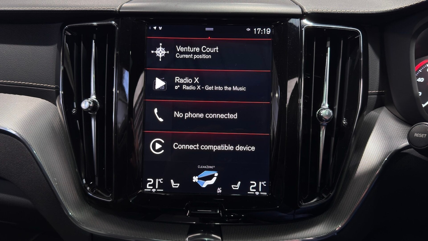 Used Volvo XC60 2019 for sale - 78015911: Photo 64