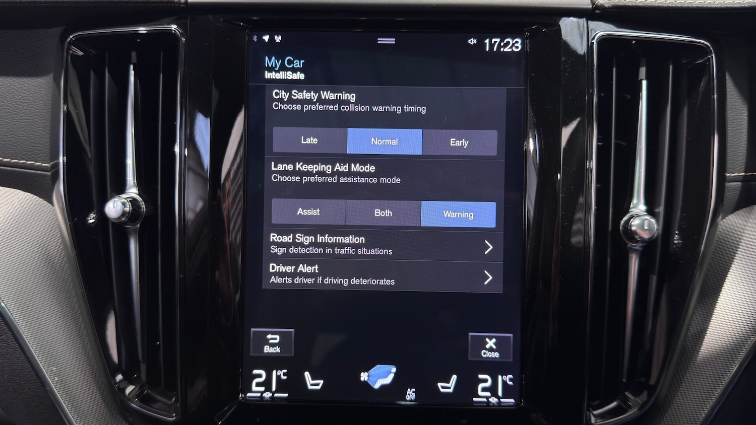 Used Volvo XC60 2019 for sale - 78015911: Photo 72