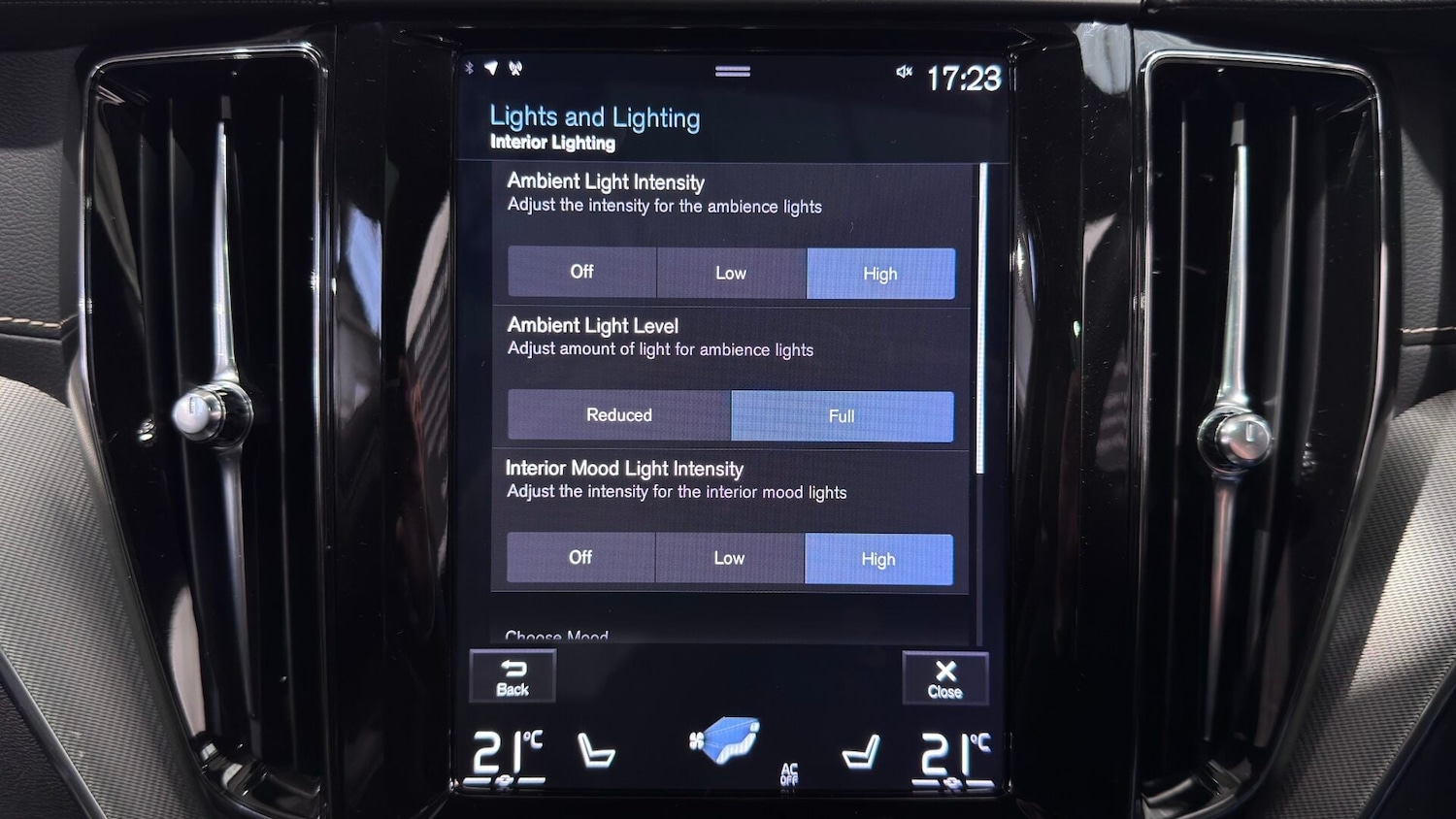 Used Volvo XC60 2019 for sale - 78015911: Photo 76