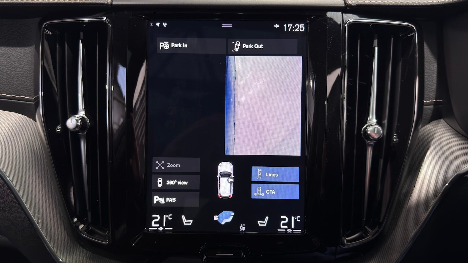 Used Volvo XC60 2019 for sale - 78015911: Photo 83