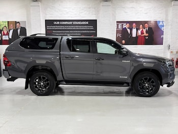Used Toyota Hilux 2025 for sale - 79542867: Photo