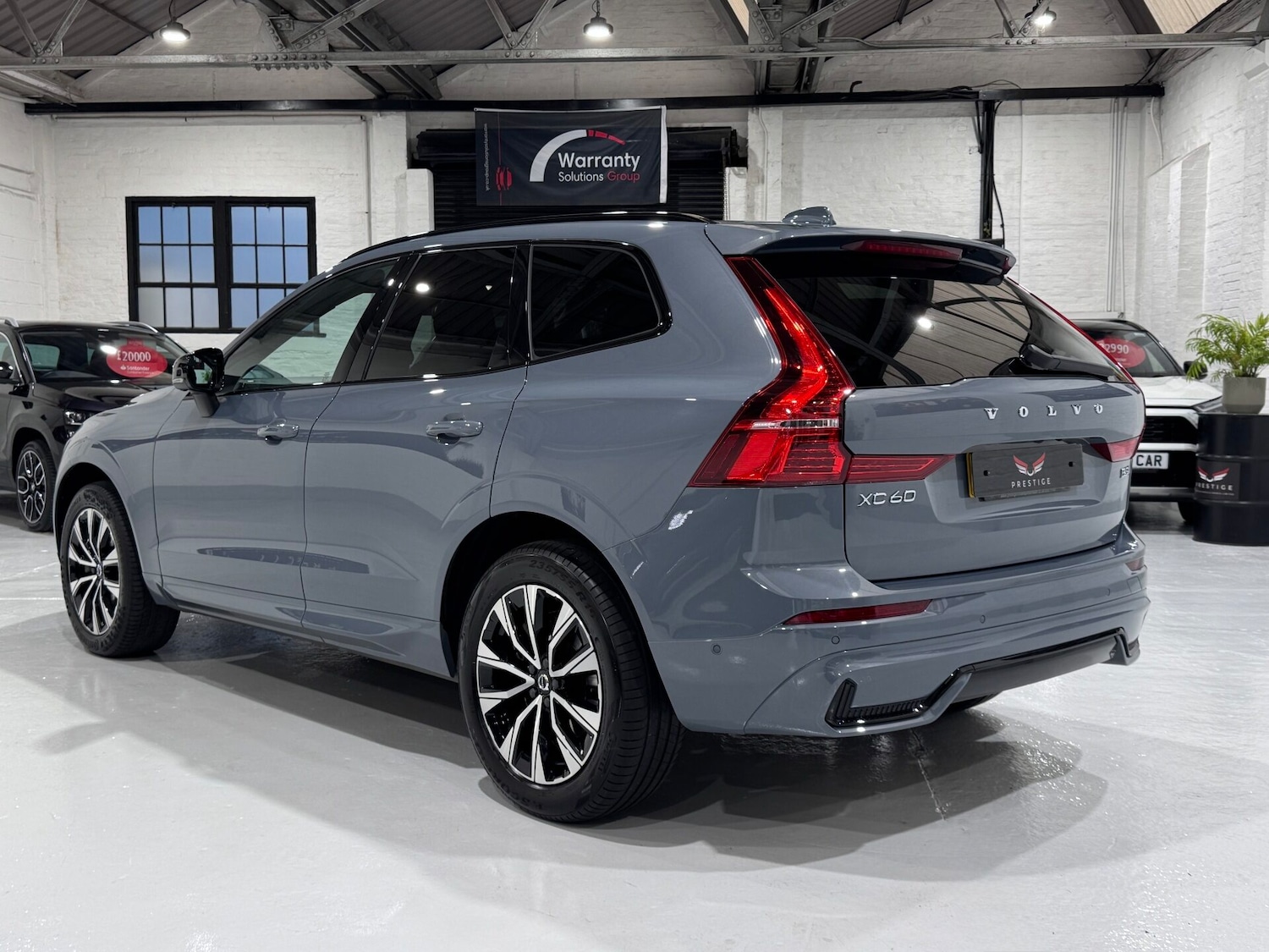 Used Volvo XC60 2023 for sale - 76615695: Photo 13