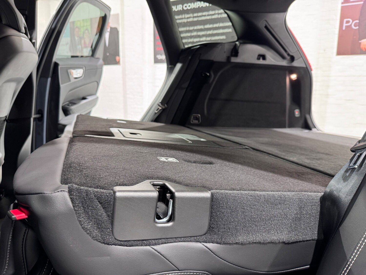 Used Volvo XC60 2023 for sale - 76615695: Photo 24