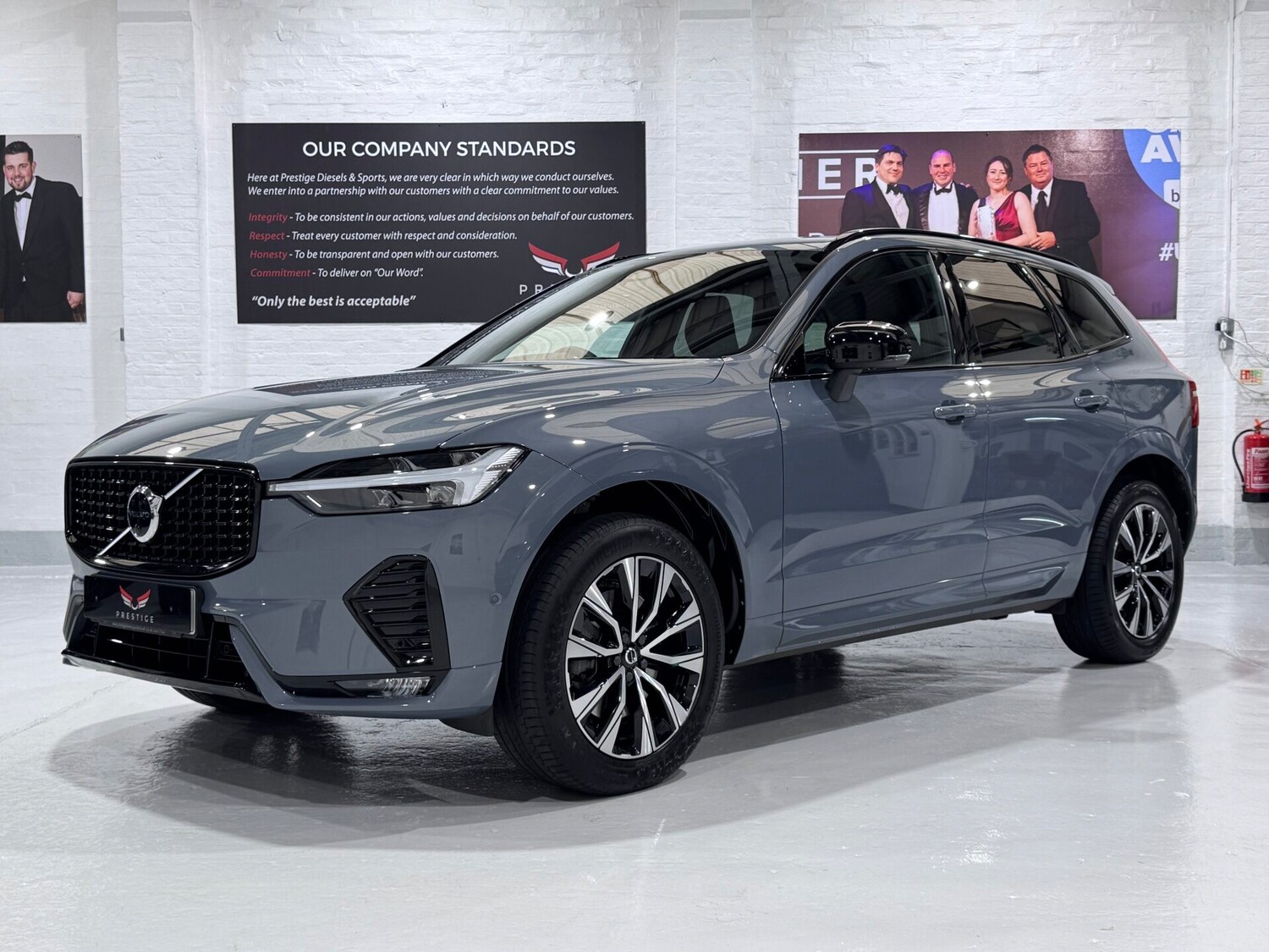 Used Volvo XC60 2023 for sale - 76615695: Photo 8