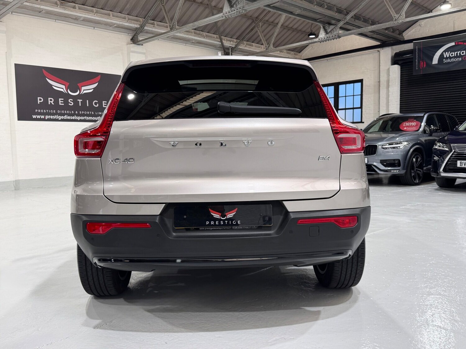 Used Volvo XC40 2022 for sale - 76615687: Photo 14