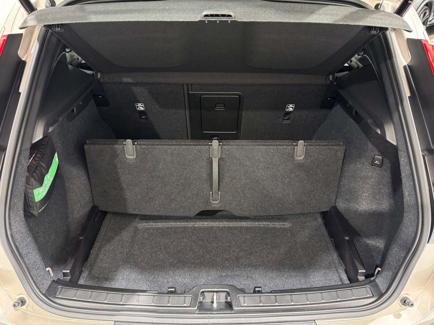 Used Volvo XC40 2022 for sale - 76615687: Photo 21