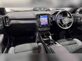 Used Volvo XC40 2022 for sale - 76615687: Photo