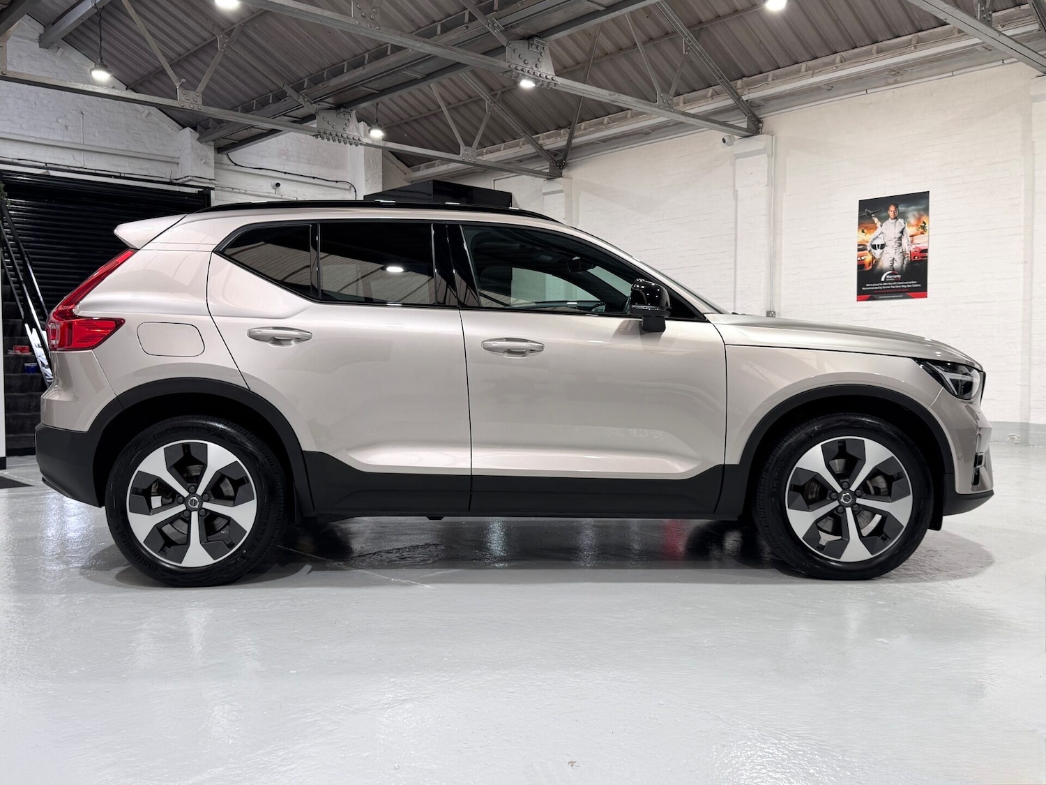 Used Volvo XC40 2022 for sale - 76615687: Photo 6