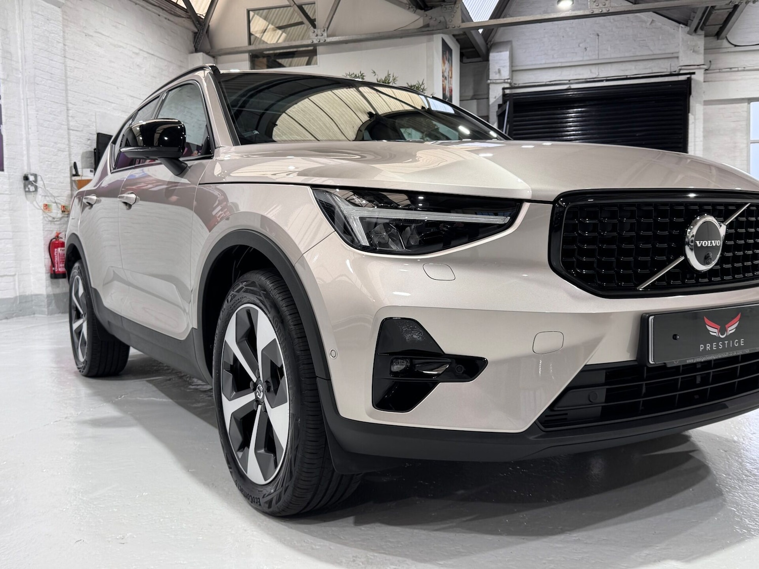 Used Volvo XC40 2022 for sale - 76615687: Photo 8
