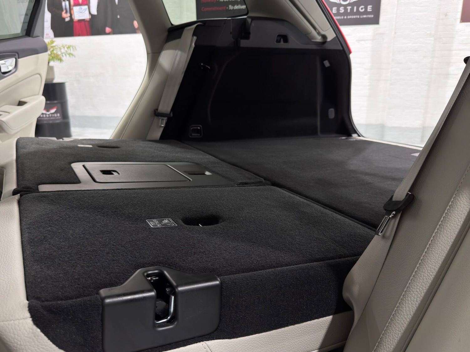 Used Volvo XC60 2023 for sale - 78122878: Photo 29