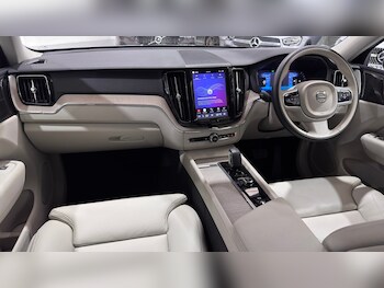 Used Volvo XC60 2023 for sale - 78122878: Photo