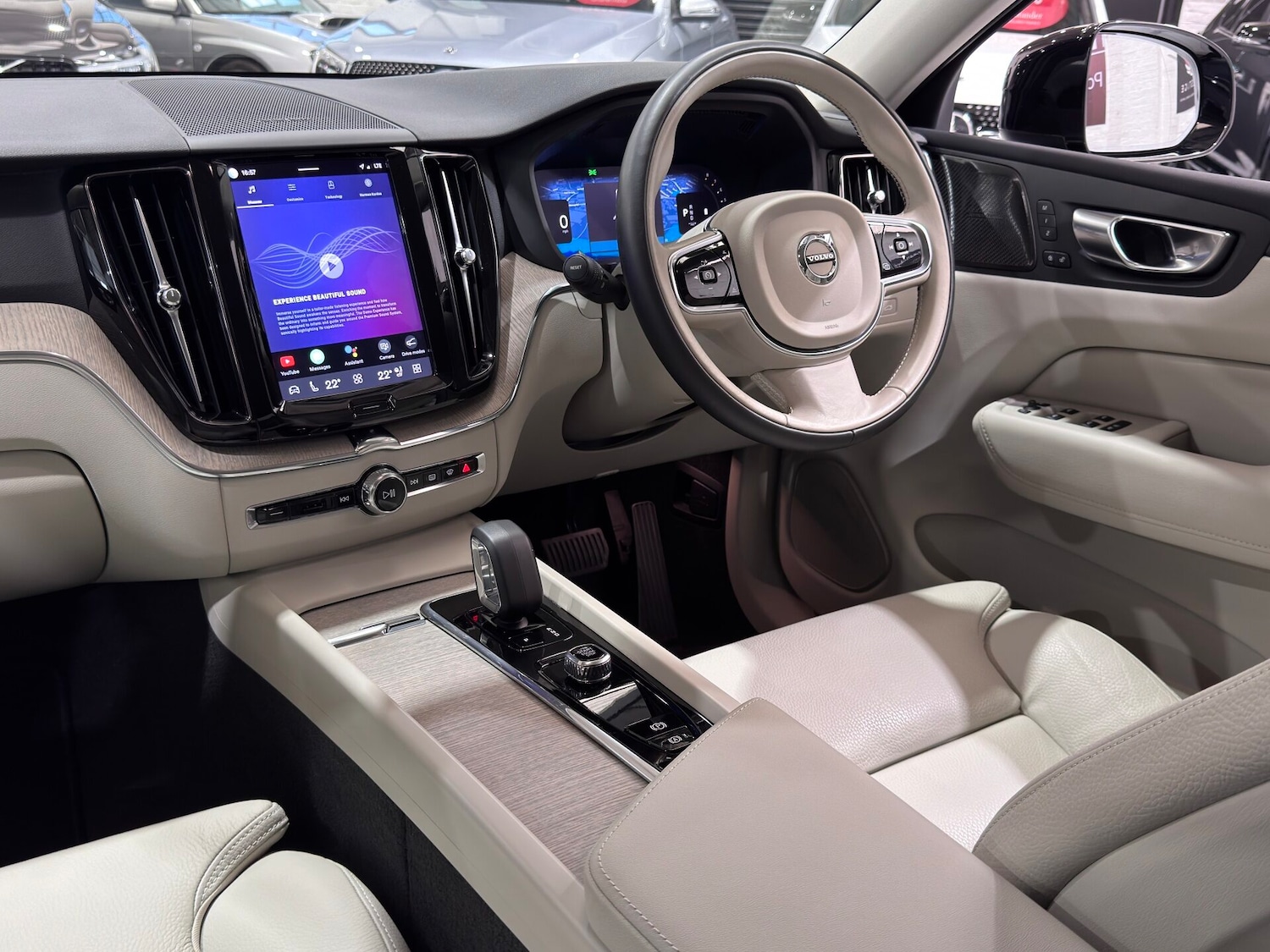 Used Volvo XC60 2023 for sale - 78122878: Photo 31