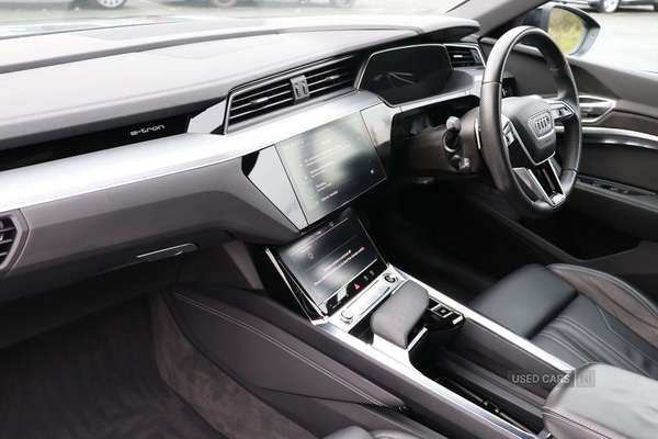 Used Audi e-tron 2022 for sale - 76473961: Photo 3