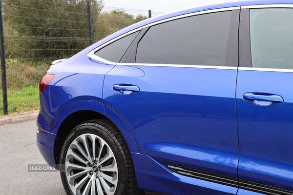 Used Audi Q8 2023 for sale - 76228230: Photo 11