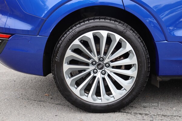 Used Audi Q8 2023 for sale - 76228230: Photo 5
