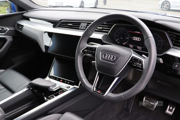 Used Audi Q8 2023 for sale - 76228230: Photo 6