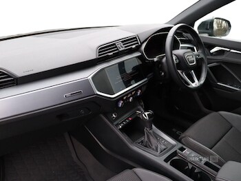 Used Audi Q3 2021 for sale - 77769940: Photo