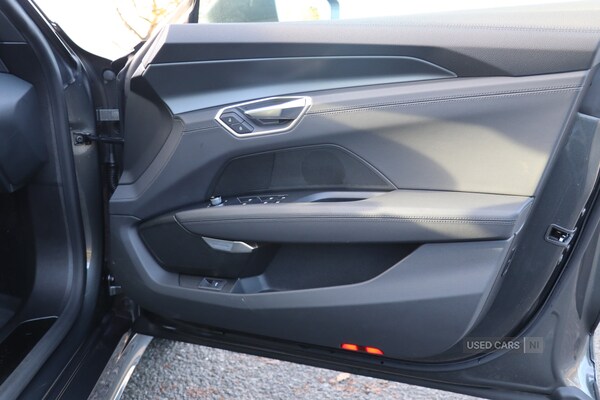 Used Audi e-tron 2023 for sale - 76702606: Photo 22