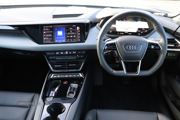 Used Audi e-tron 2023 for sale - 76702606: Photo 8