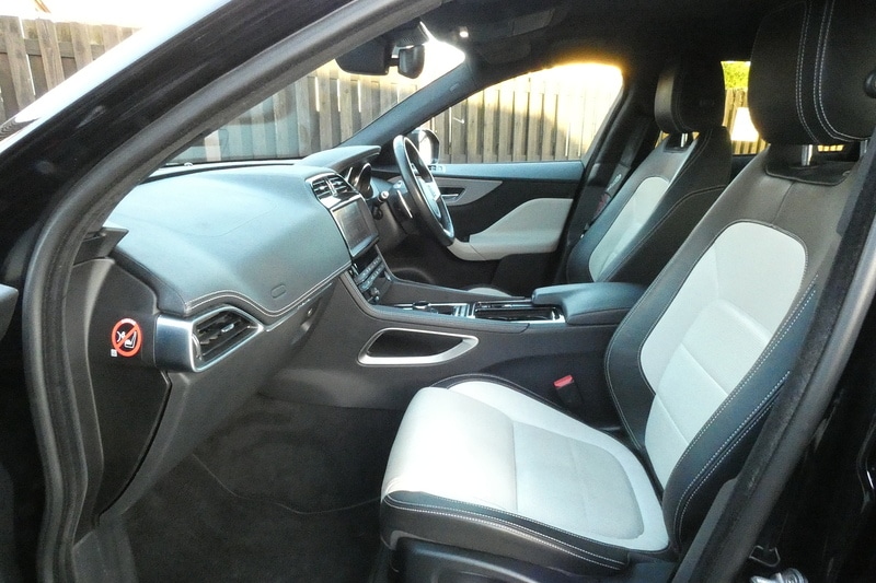 Used Jaguar F-Pace for sale - 76663647: Photo 10