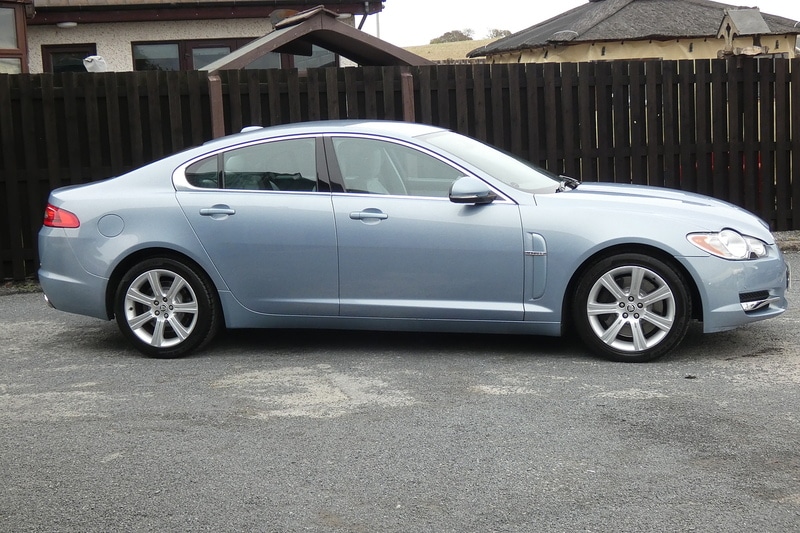 Used Jaguar XF 2010 for sale - 76163654: Photo 2