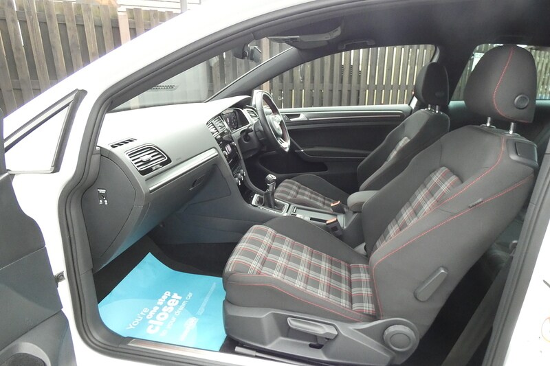 Used Volkswagen Golf 2017 for sale - 78173384: Photo 10