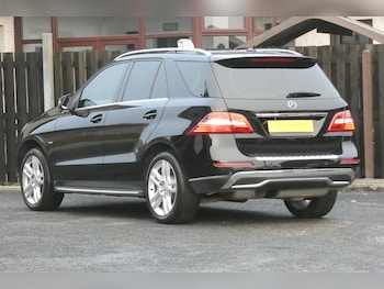 Used Mercedes-Benz M Class 2012 for sale - 76510389: Photo