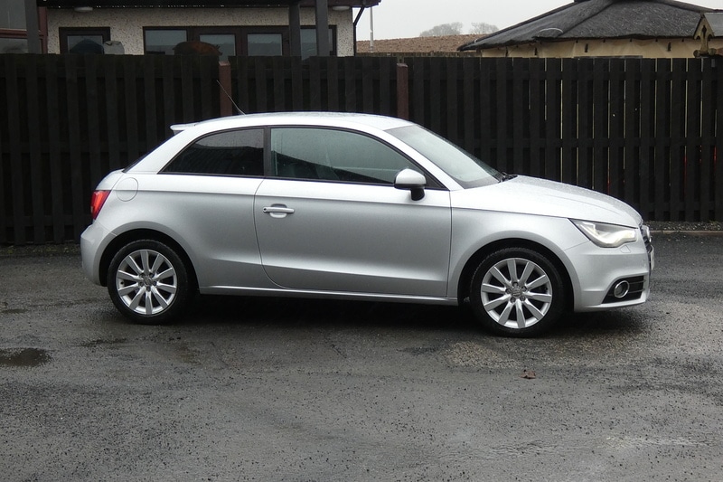 Used Audi A1 2011 for sale - 77475628: Photo 2