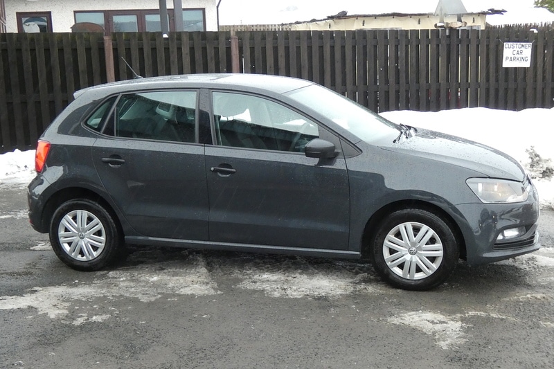 Used Volkswagen Polo 2015 for sale - 77153958: Photo 1