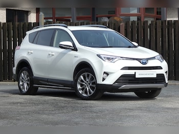 Used Toyota RAV4 2017 for sale - 79370036: Photo
