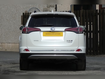 Used Toyota RAV4 2017 for sale - 79370036: Photo