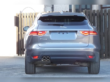 Used Jaguar F-Pace 2017 for sale - 78150656: Photo