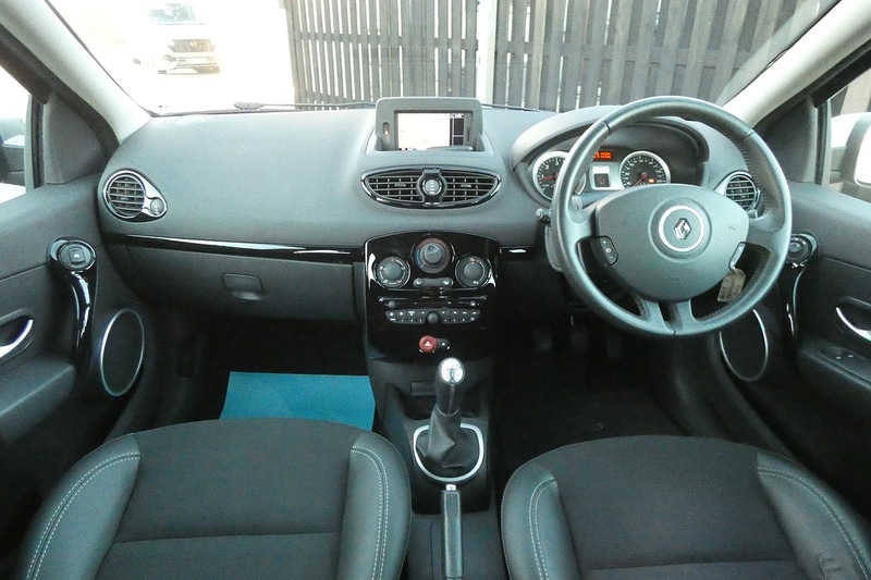 Used Renault Clio 2012 for sale - 76069263: Photo 7