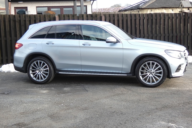 Used Mercedes-Benz GLC 2017 for sale - 77432631: Photo 2