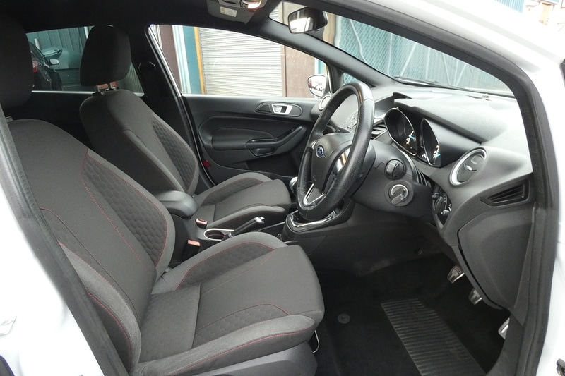 Used Ford Fiesta 2016 for sale - 76698957: Photo 8