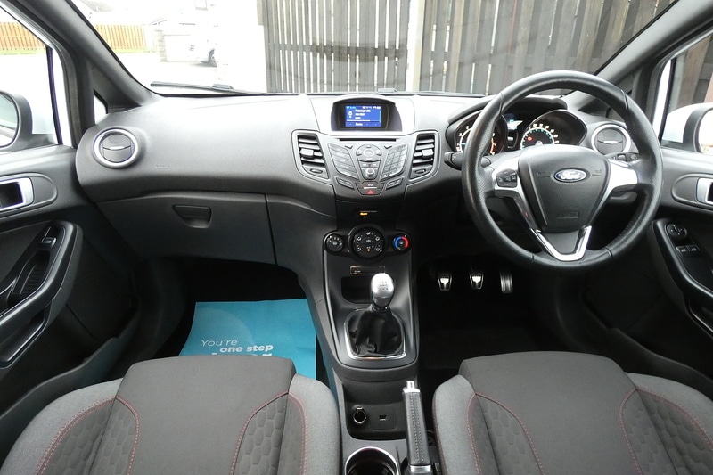 Used Ford Fiesta 2016 for sale - 76698957: Photo 9