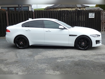 Used Jaguar XE 2019 for sale - 79435597: Photo