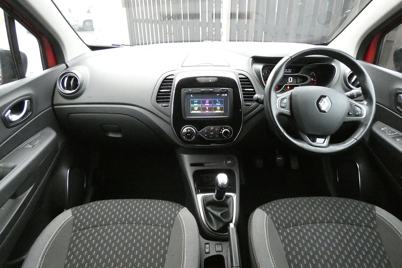 Used Renault Captur 2018 for sale - 76477988: Photo 8