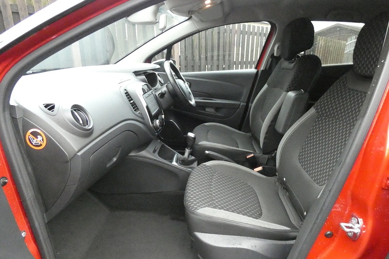 Used Renault Captur 2018 for sale - 76477988: Photo 9