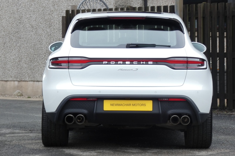 Used Porsche Macan 2023 for sale - 78122328: Photo 3