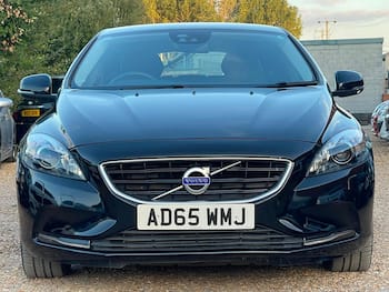 Used Volvo V40 2015 for sale - 79634980: Photo