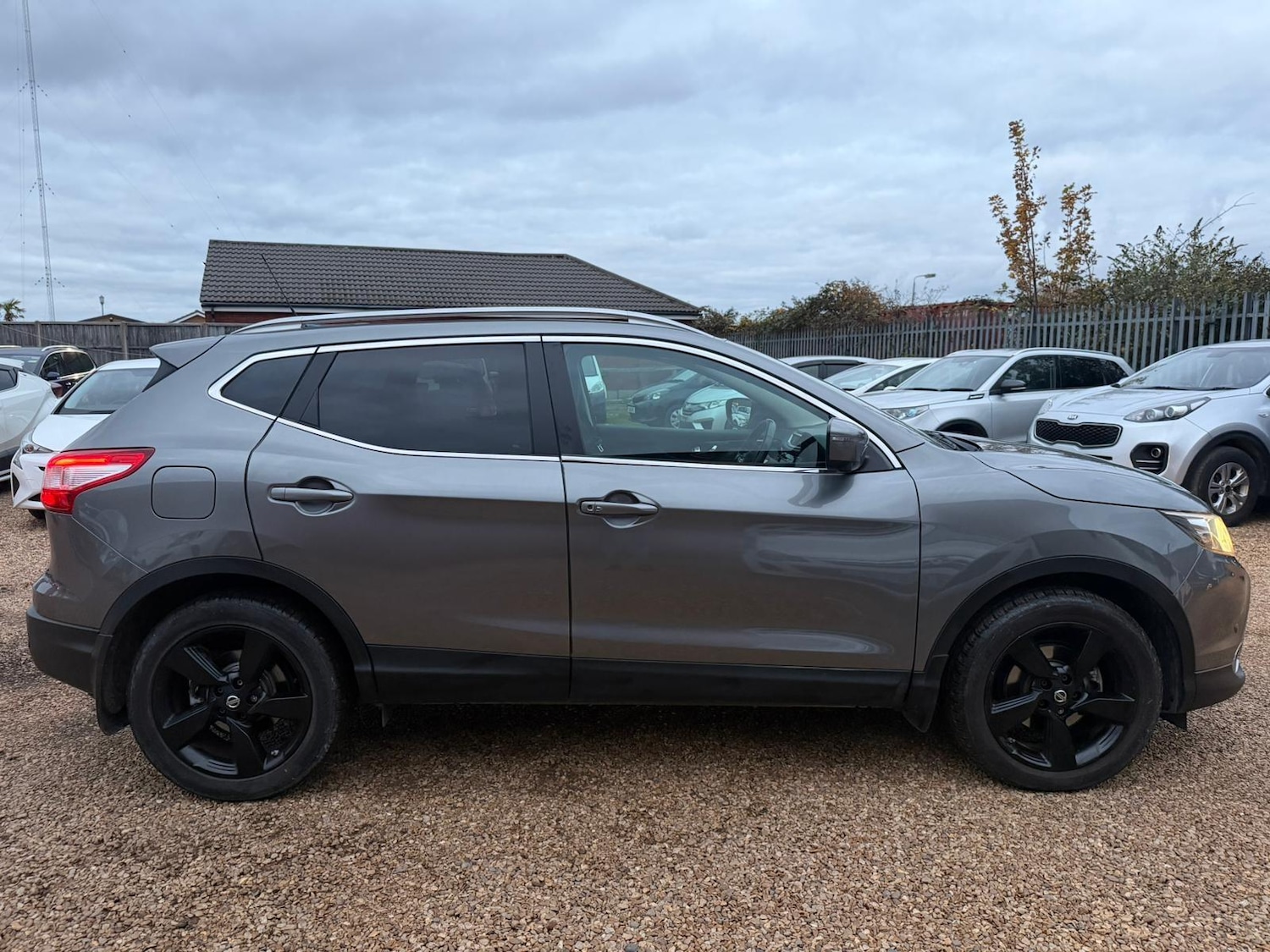 Used Nissan Qashqai 2015 for sale - 76608018: Photo 11