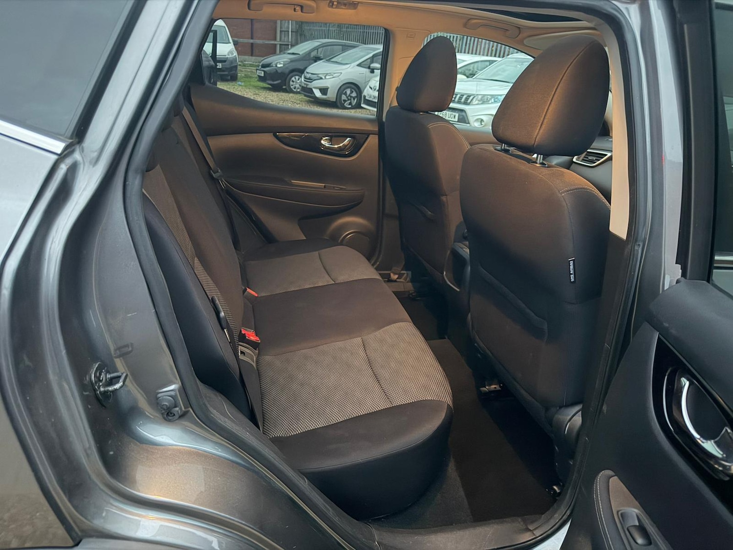 Used Nissan Qashqai 2015 for sale - 76608018: Photo 18